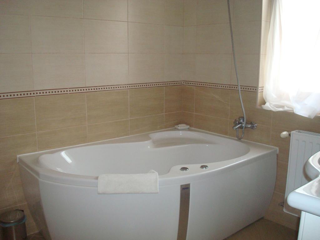 Guesthouse Kohari Egerszalok Room photo